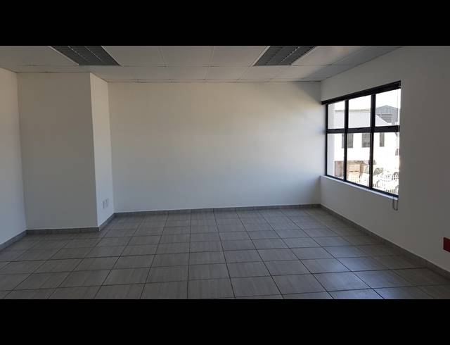 1,166M² FACTORY TO LET IN SAXENBURG PARK 2